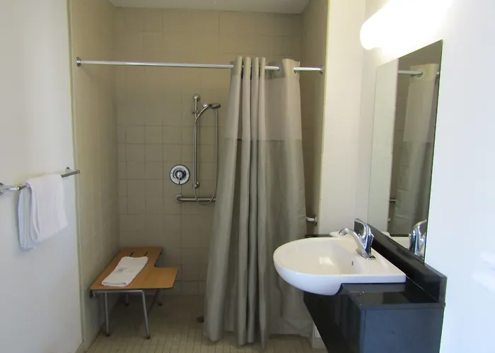 Hotel Econo &