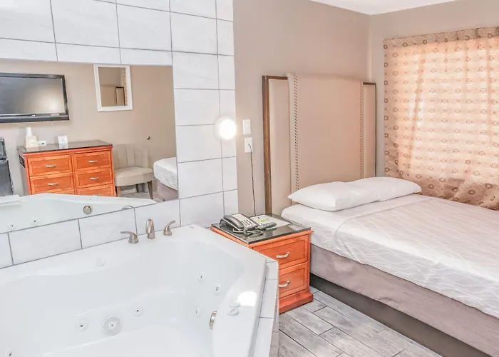 Econo & Hotel 4*